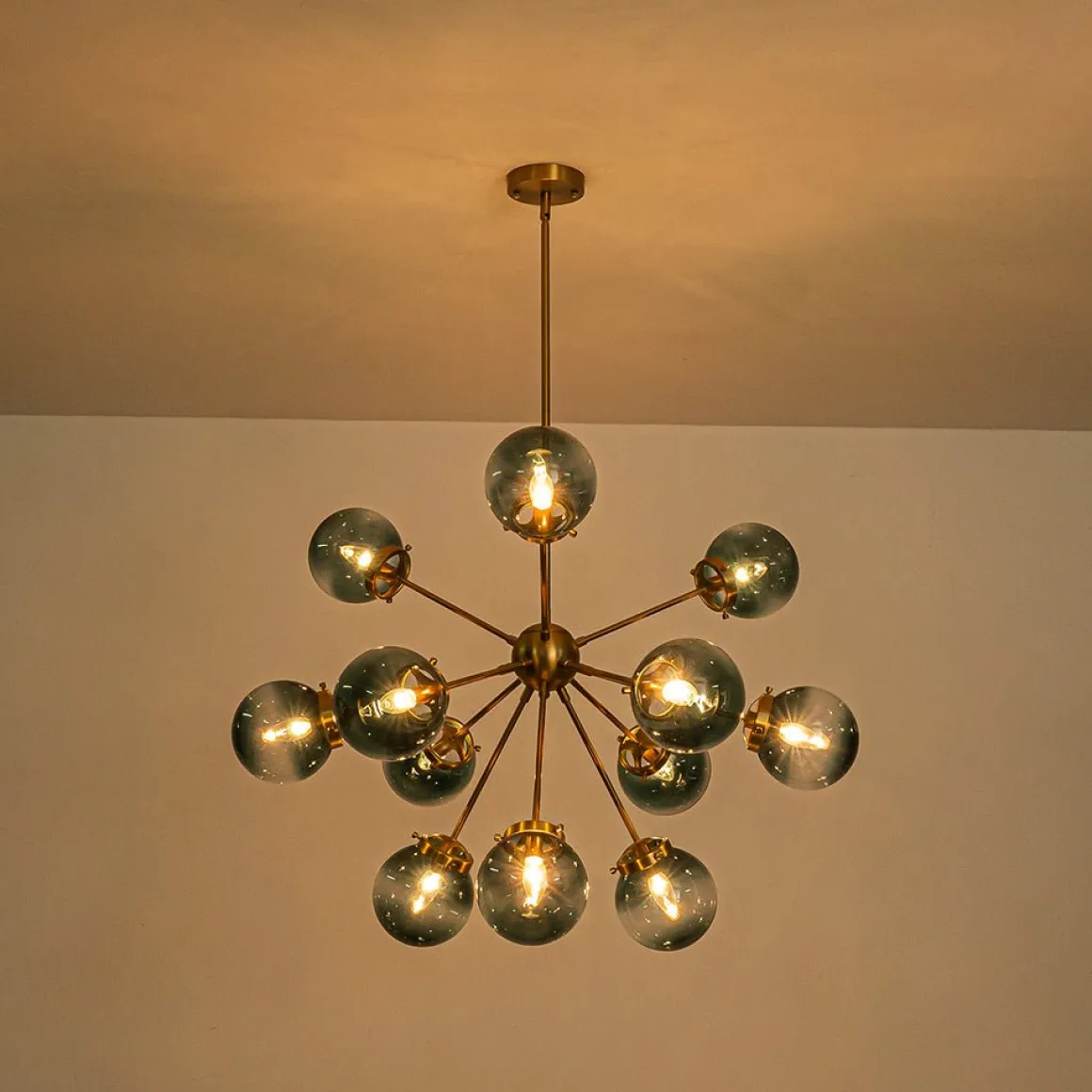 Glam 12-light Blue Glass Globe Sputnik Bubble Chandelier