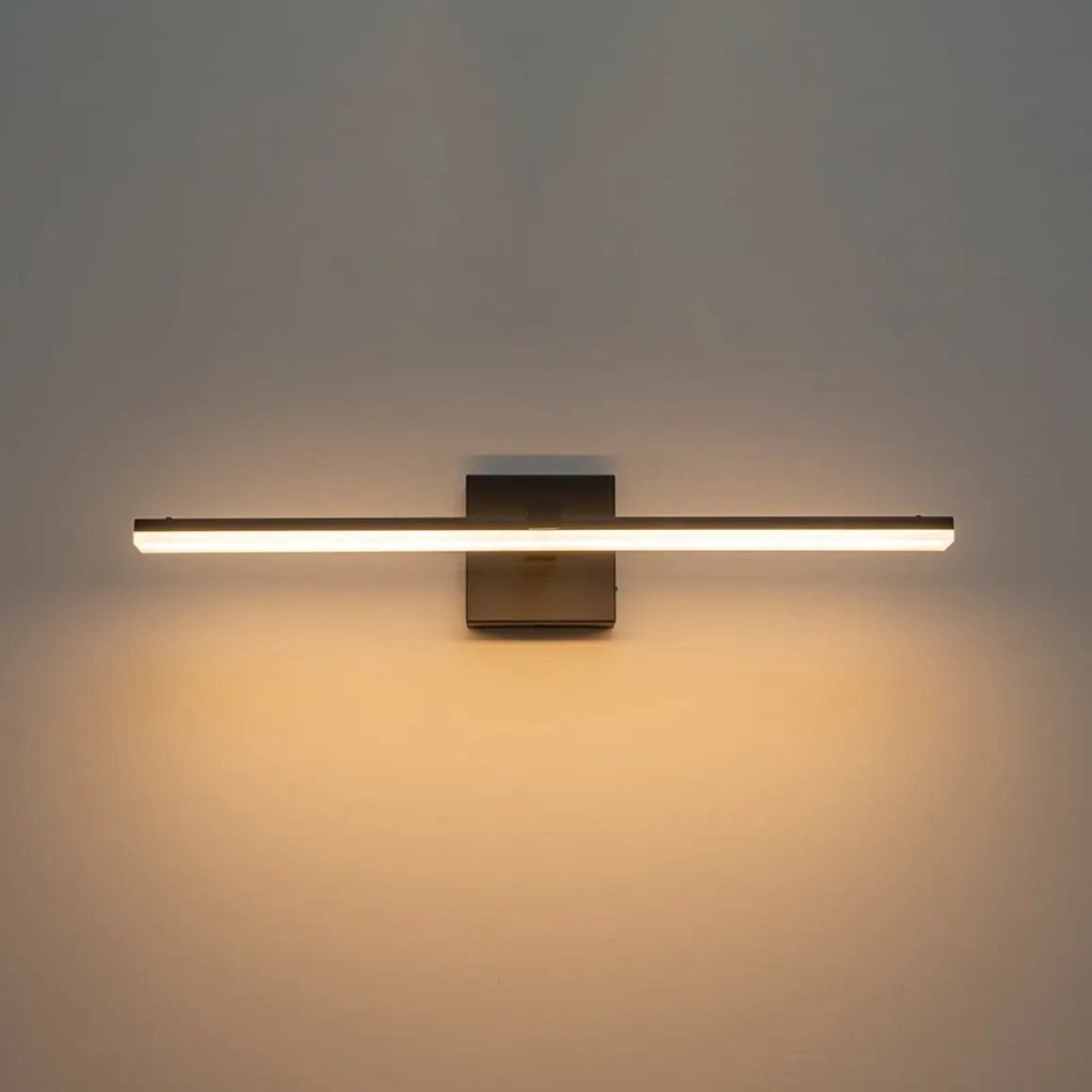 Minimalist Dimmable LED Linear Vanity Sconce Picture Light