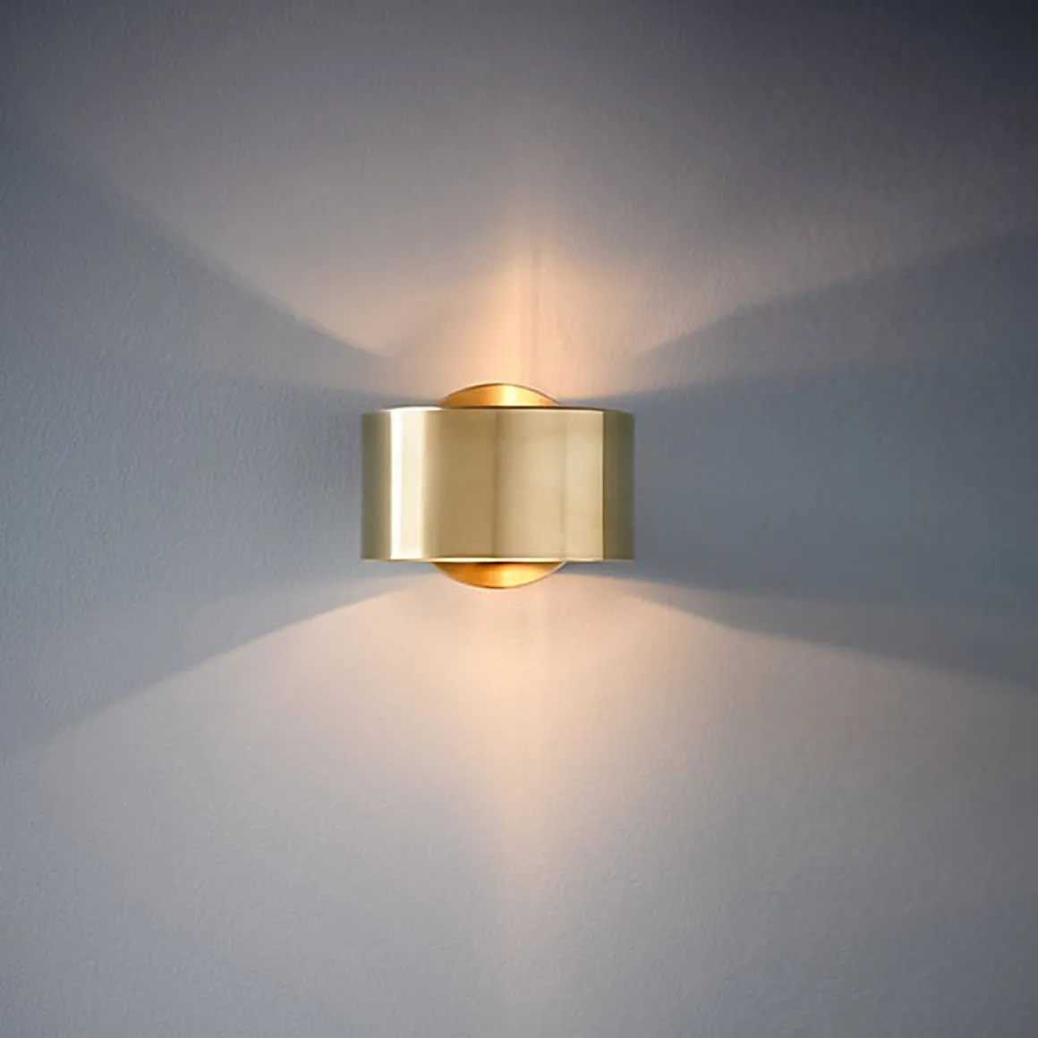 Minimalist 1-Light Brass Drum Wall Light