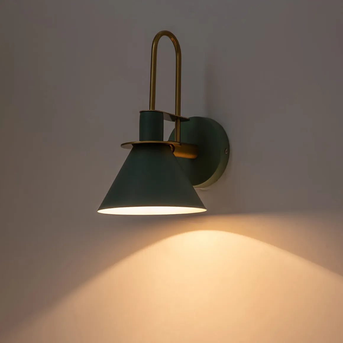 Single Cone Mid-century Wall Light Wall Sconce